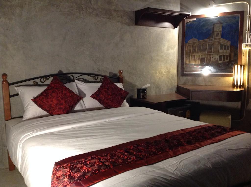 Beehive Phuket Old Town Hostel Δωμάτιο φωτογραφία