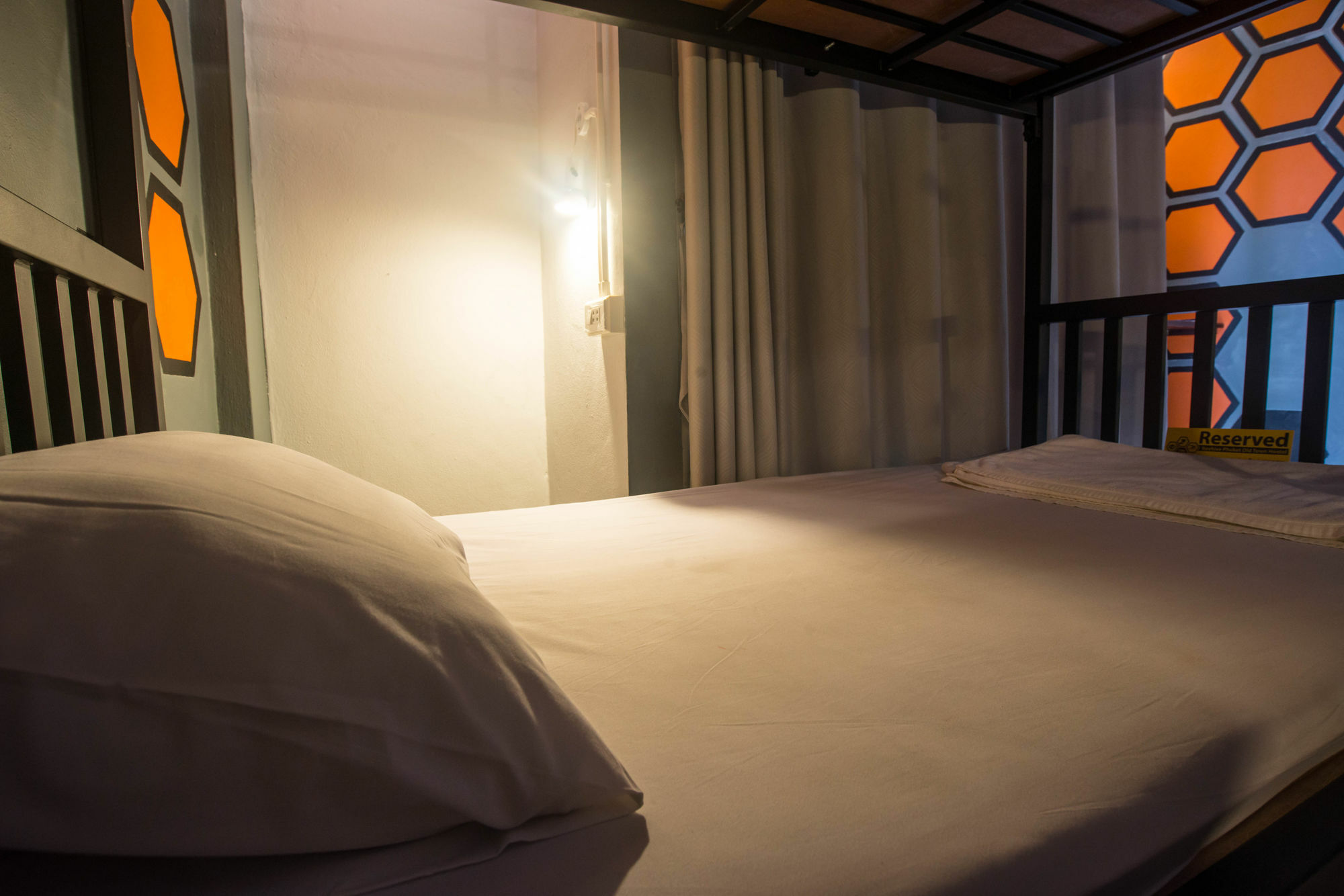 Beehive Phuket Old Town Hostel Εξωτερικό φωτογραφία