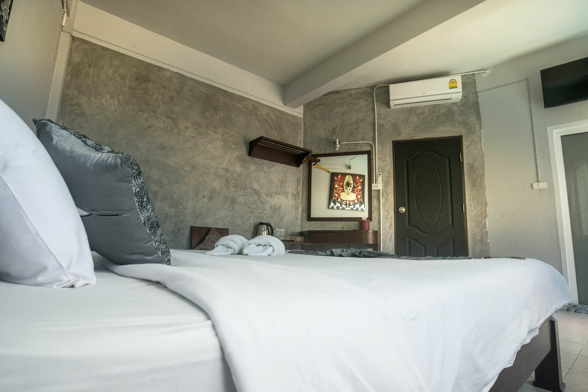 Beehive Phuket Old Town Hostel Εξωτερικό φωτογραφία